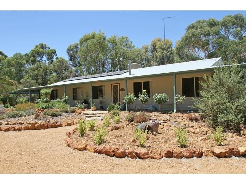 248 Tamma Road, Bakers Hill WA 6562