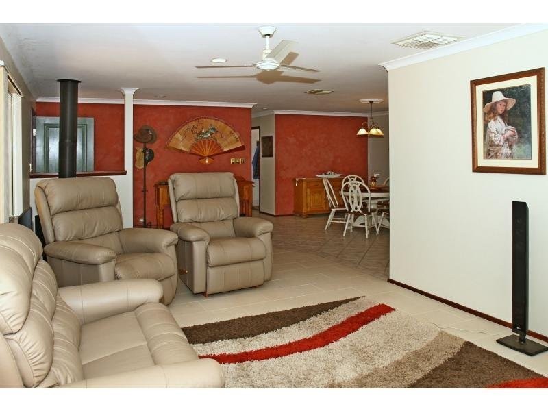 248 Tamma Road, Bakers Hill WA 6562