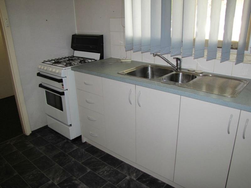 12 Boyd Street, Merredin WA 6415