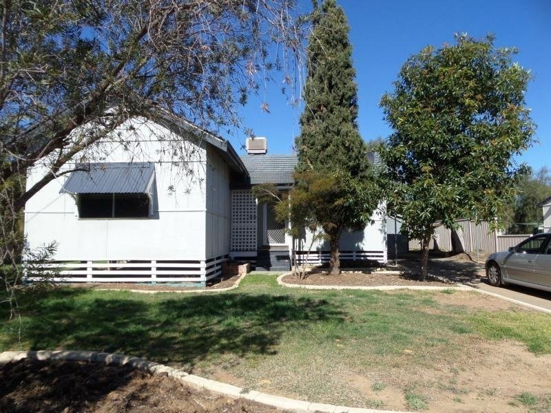 15 Caw Street, Merredin, Merredin WA 6415
