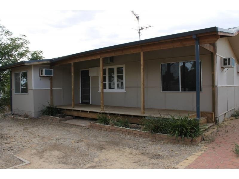 14 Hay Street, Merredin, Merredin WA 6415