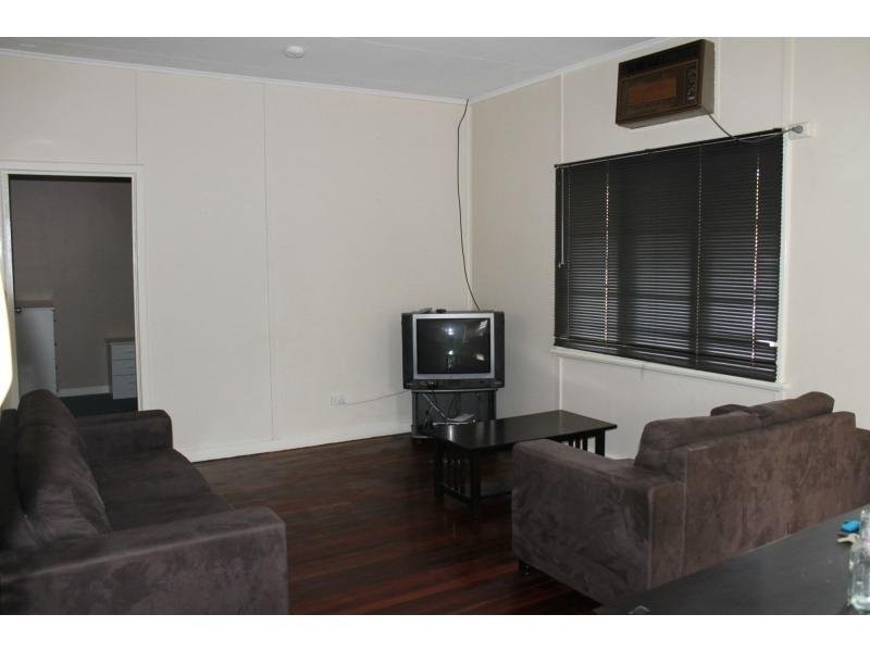 14 Hay Street, Merredin, Merredin WA 6415