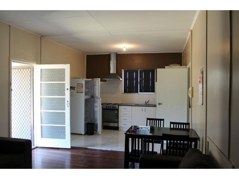 14 Hay Street, Merredin, Merredin WA 6415