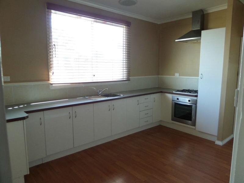 84 Caw Street, Merredin WA 6415