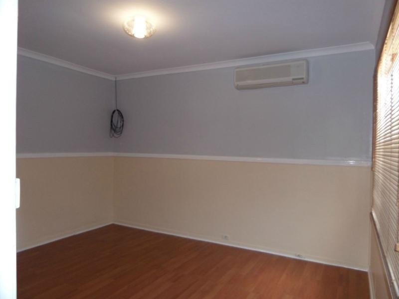 84 Caw Street, Merredin WA 6415