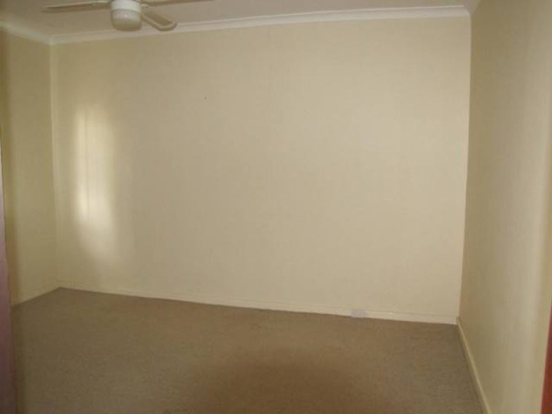 2 Morton Street, Merredin WA 6415