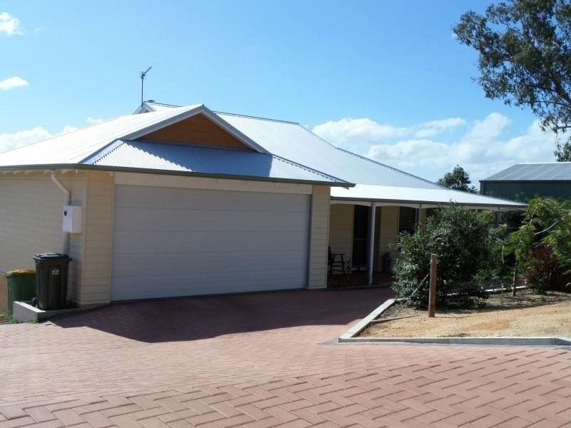 20 Henry Street West, Toodyay WA 6566