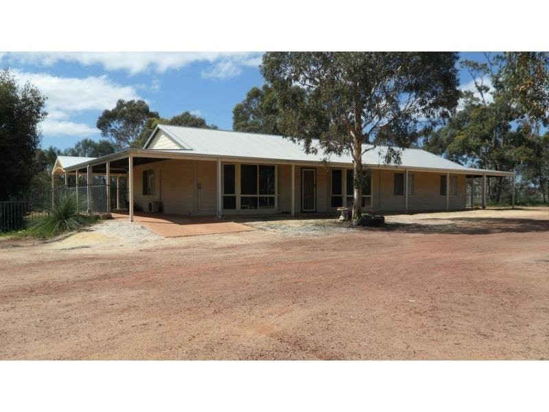 127 Wandoo Circle, Toodyay WA 6566