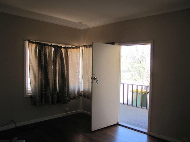 9 Pioneer Road, Merredin WA 6415