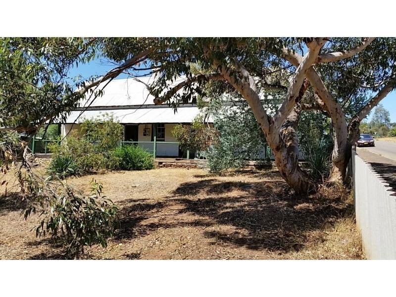 8 Fiennes Street, Toodyay WA 6566