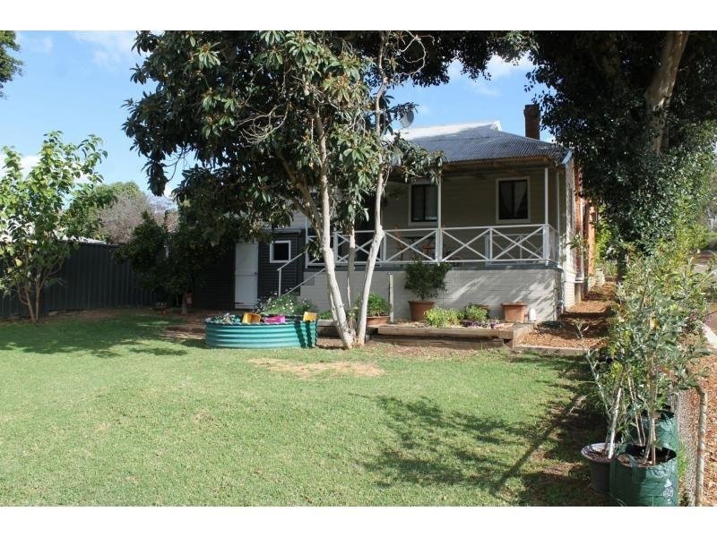 72 Stirling Terrace, Toodyay WA 6566