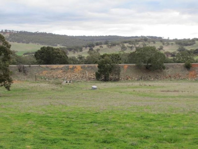 70 Clarkson Street, Toodyay WA 6566