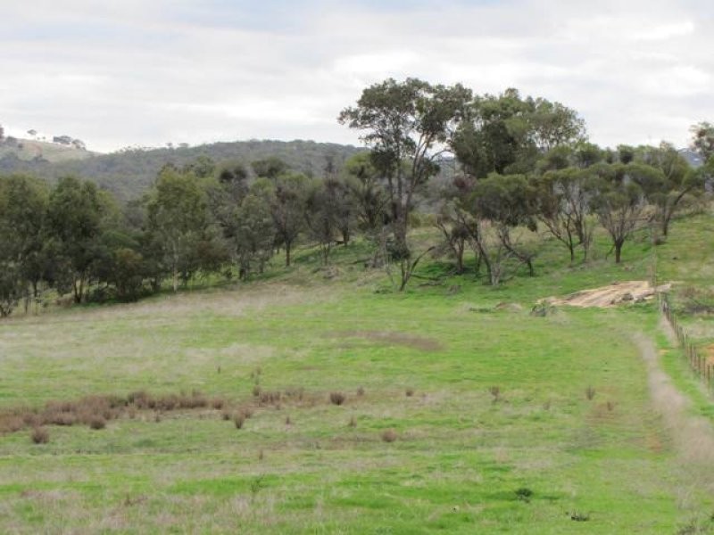 70 Clarkson Street, Toodyay WA 6566