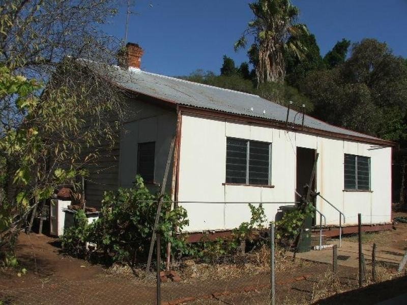 4 Herbert Street, Toodyay WA 6566