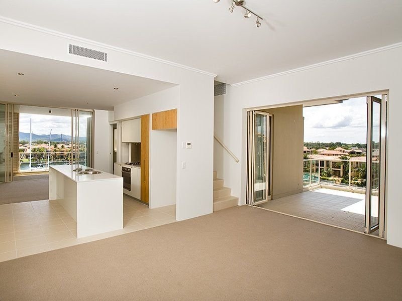 1781 Rialto Quay Drive, Hope Island QLD 4212