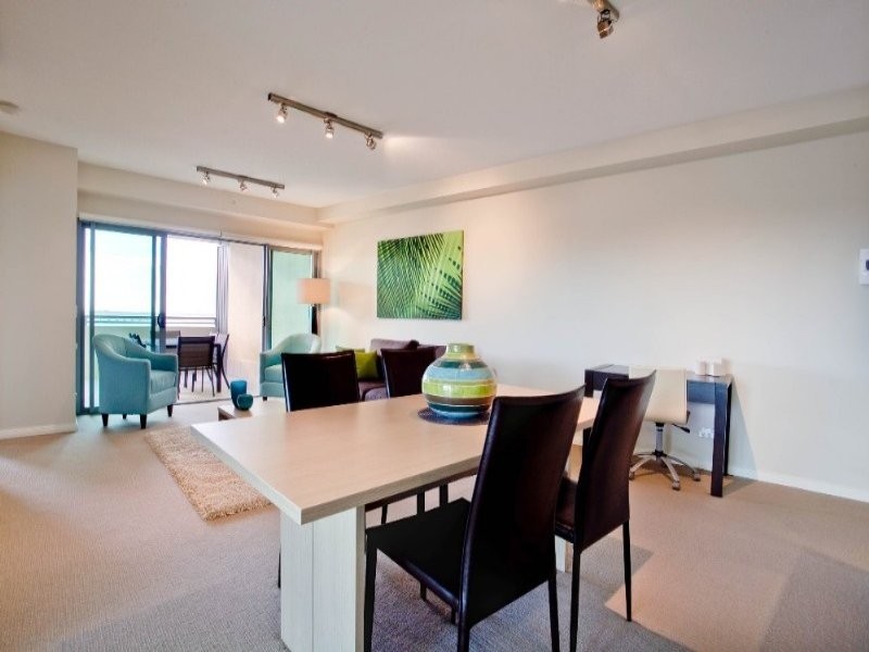 185 Redcliffe Parade, Redcliffe QLD 4020