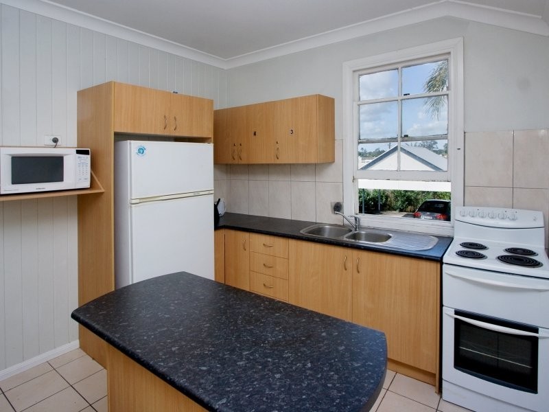 87 Qualtrough Street, Woolloongabba QLD 4102