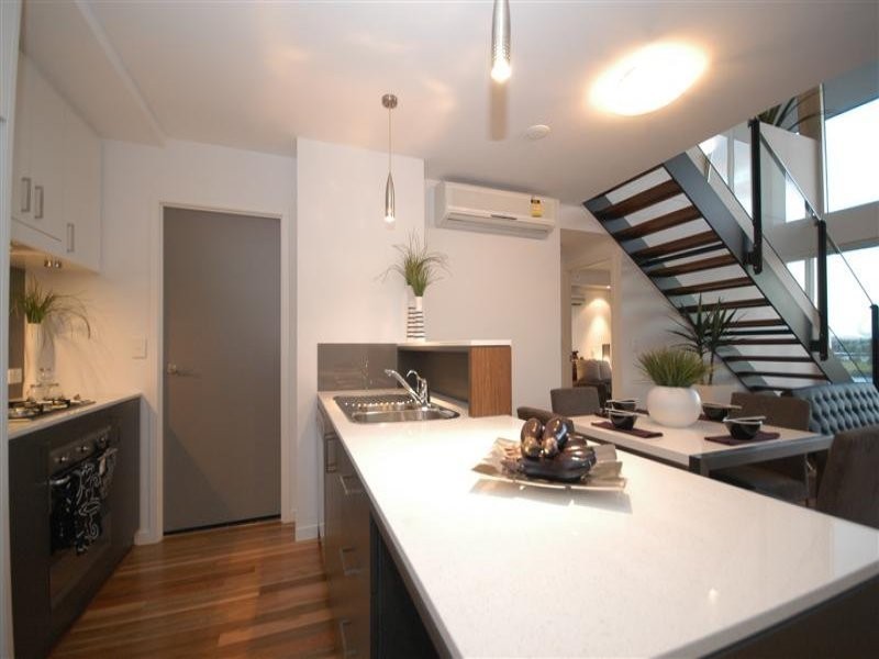 35 Harbour Road, Hamilton QLD 4007