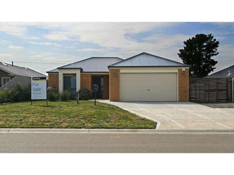 29 Melaleuca Drive, Hastings VIC 3915