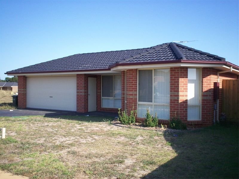 16 Banksia Crescent, Tyabb VIC 3913