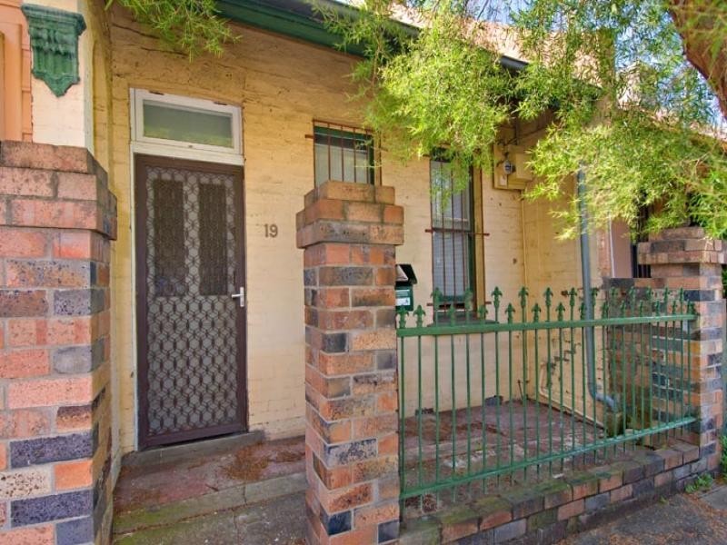 19 Philpott St, Marrickville NSW 2204