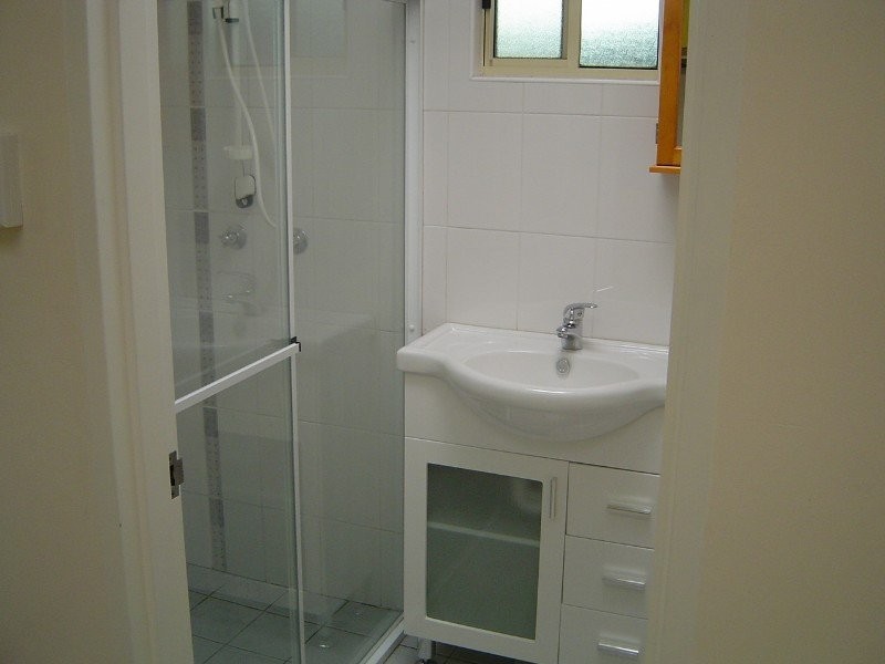 85 Hutchinson St, St Peters NSW 2044