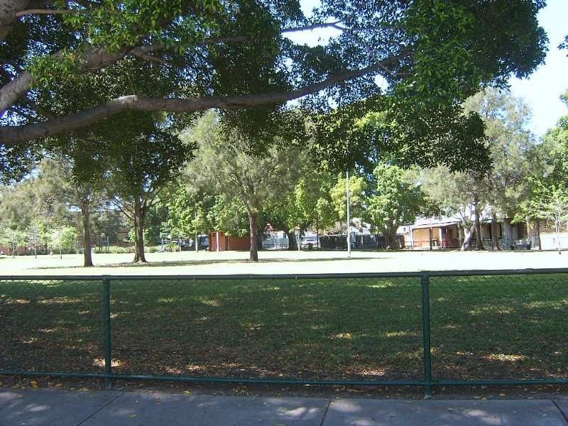 85 Hutchinson St, St Peters NSW 2044