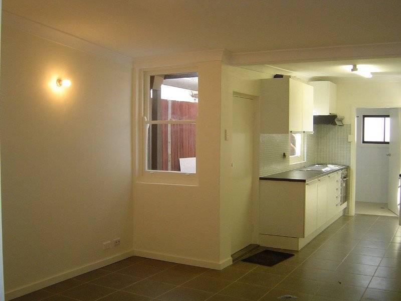 42 Kingsclear Rd, Alexandria NSW 2015