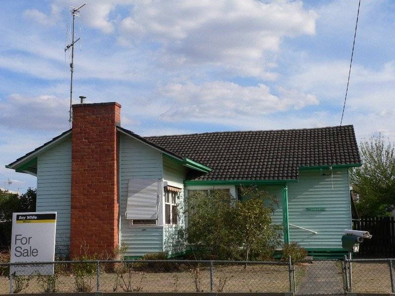 12 Elizabeth Street, Benalla VIC 3672