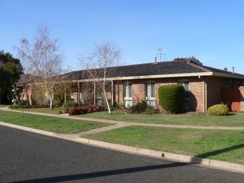 29 Monds Ave, Benalla VIC 3672