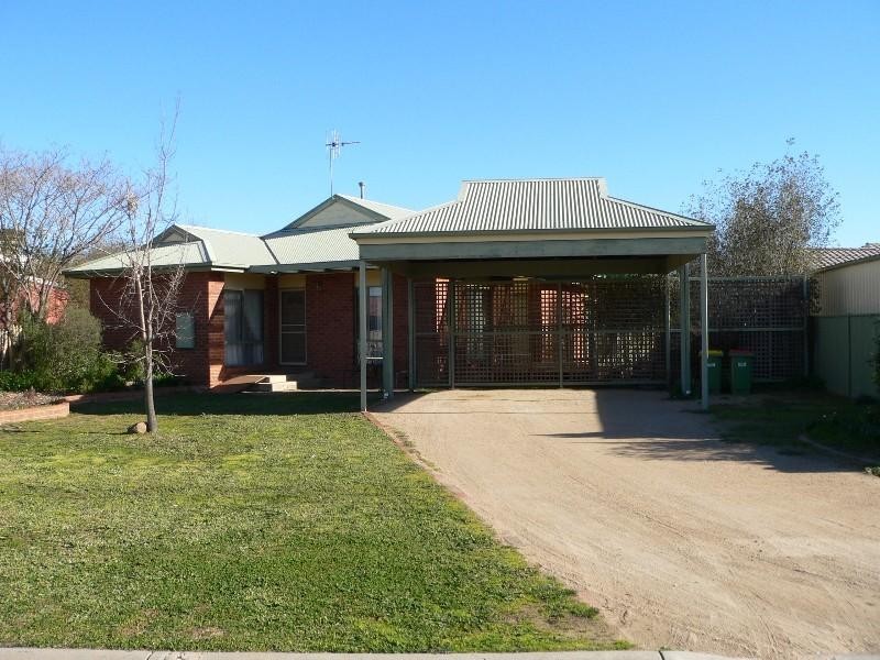 4 Park Place, Benalla VIC 3672