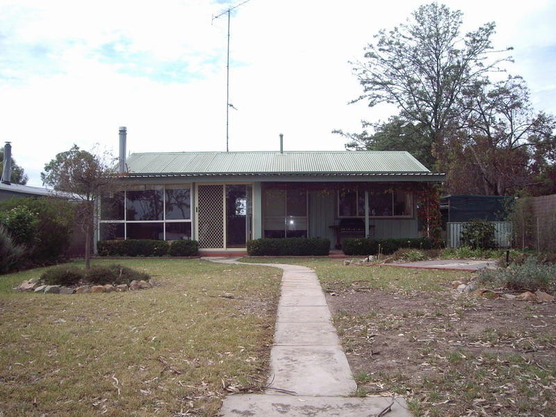 28 McLeod Street, Nagambie VIC 3608