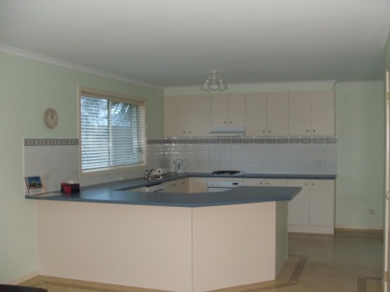 2 Overal Drive, Skye VIC 3977