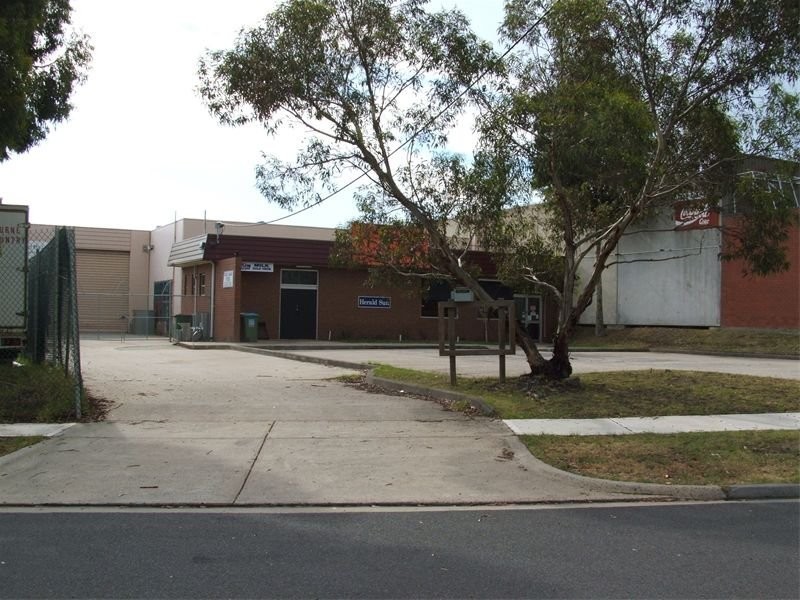 24 Concord Crescent, Carrum Downs VIC 3201