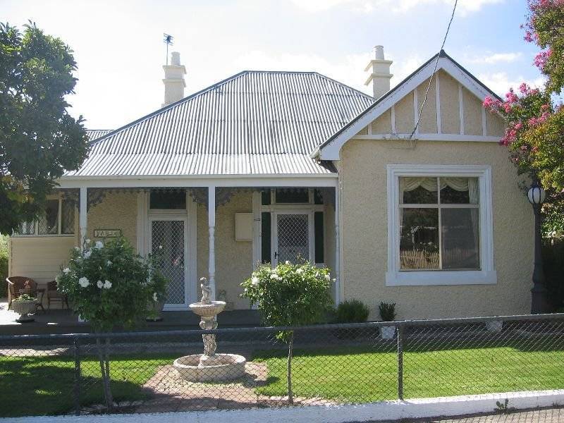 18 Butler Street, Seymour VIC 3660