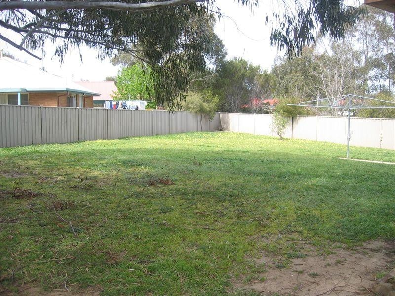 13 Coughlin Court, Seymour VIC 3660