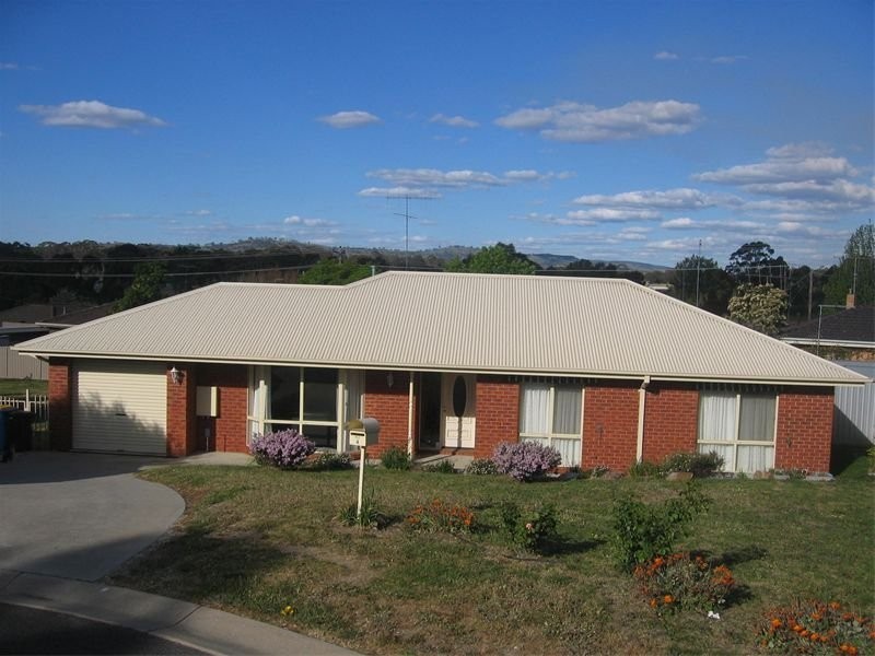 4 Heffey Court, Seymour VIC 3660
