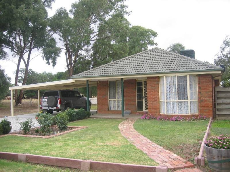 20 Bank Street, Avenel VIC 3664