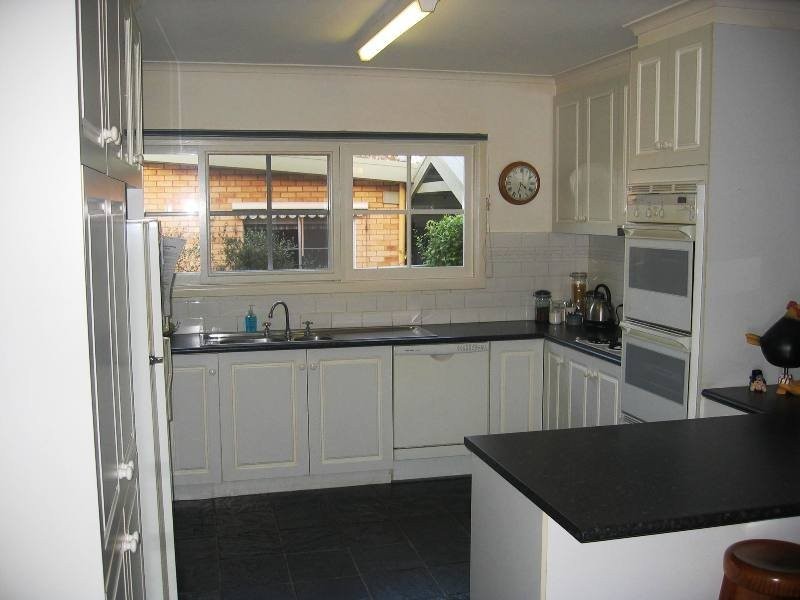 30 Progress Street, Seymour VIC 3660