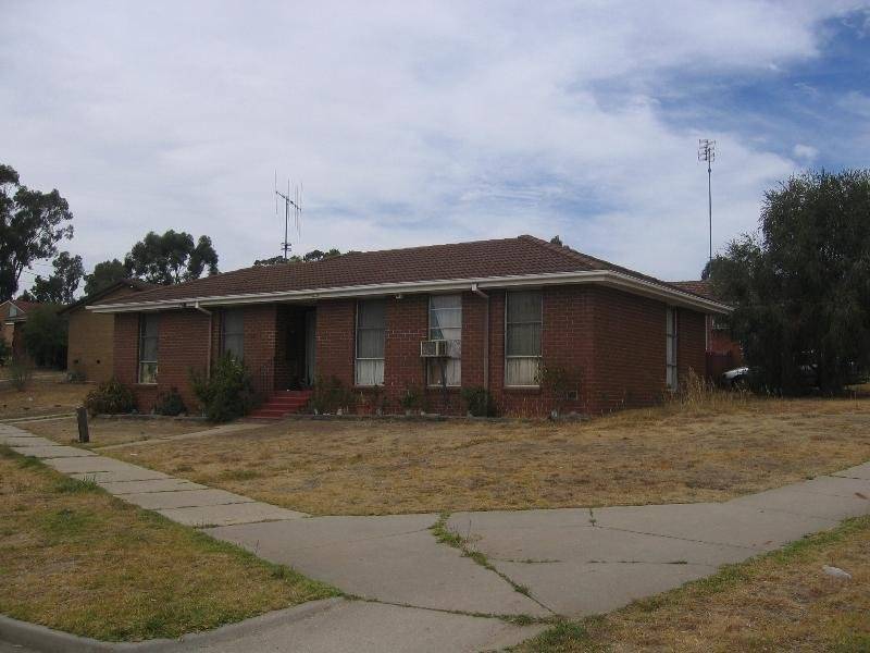 13 Moody Court, Seymour VIC 3660