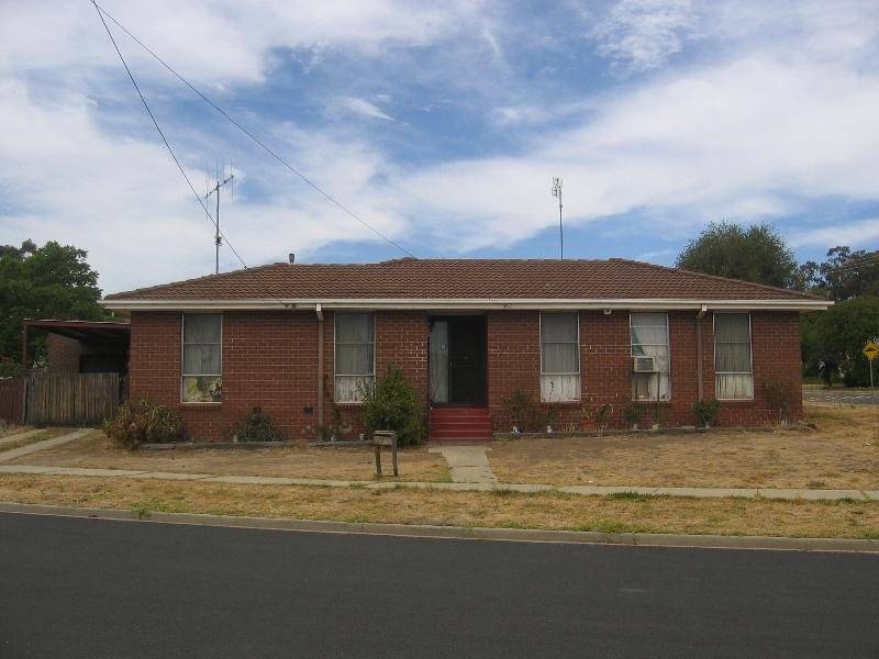 13 Moody Court, Seymour VIC 3660