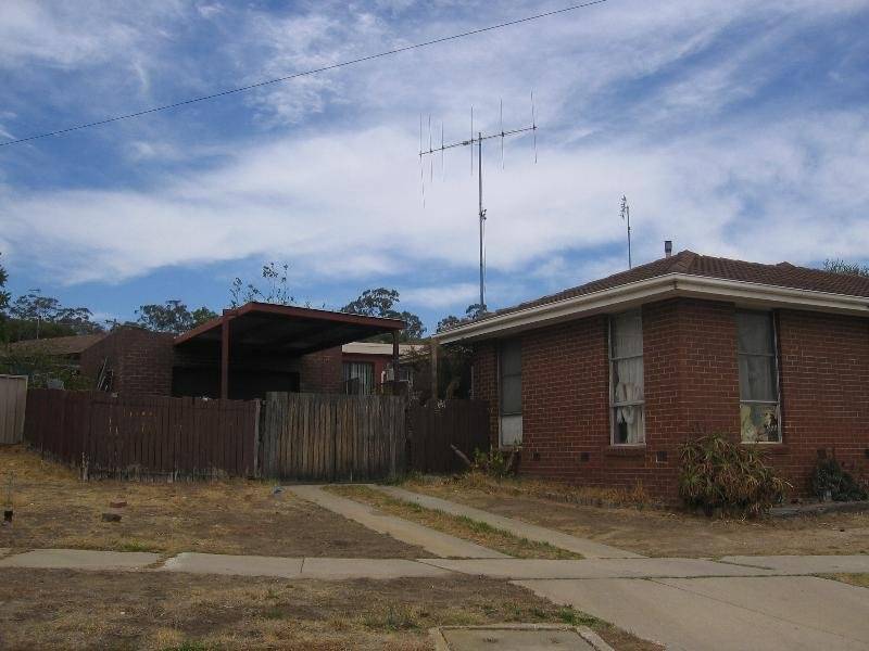 13 Moody Court, Seymour VIC 3660