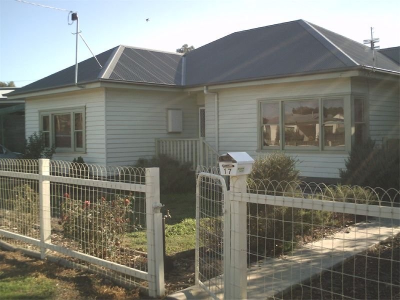 17 Watson, Seymour VIC 3660