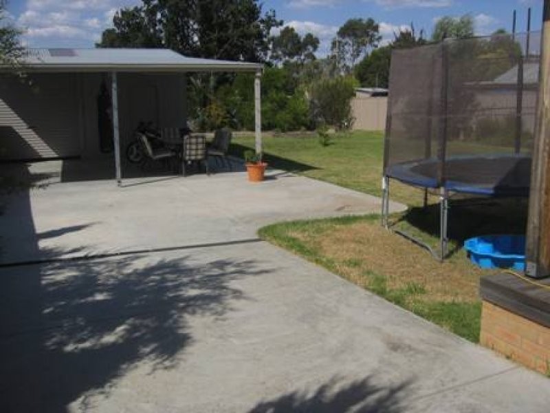 23 Loco Street, Seymour VIC 3660