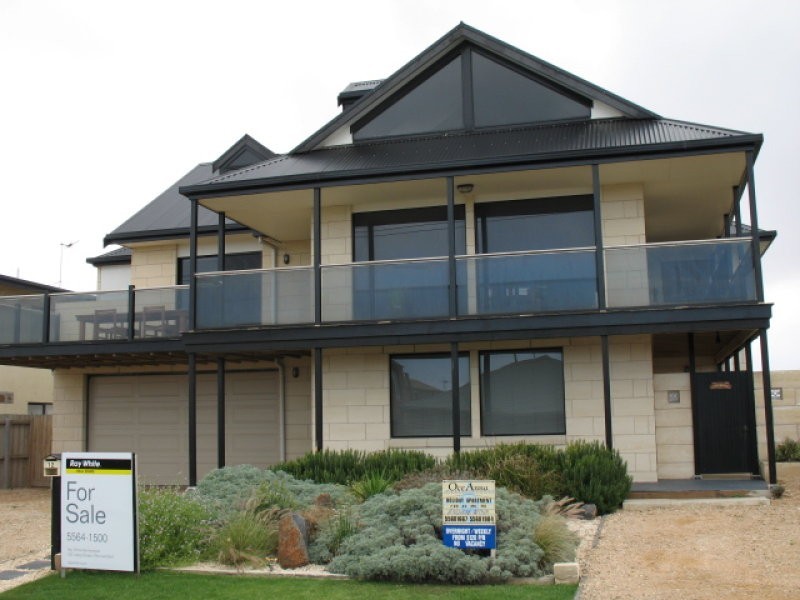 12 Anna Catherine Drive, Port Fairy VIC 3284
