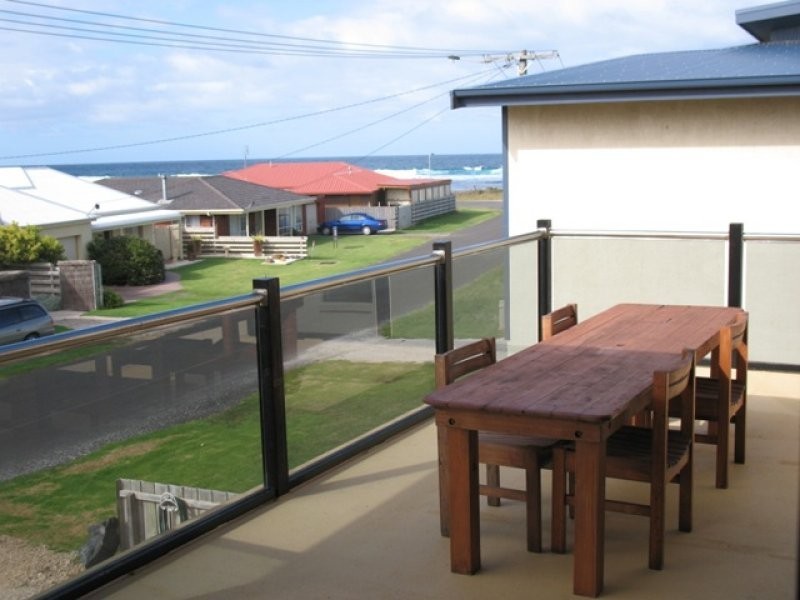 12 Anna Catherine Drive, Port Fairy VIC 3284
