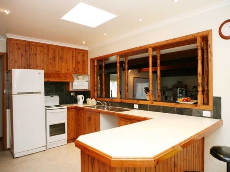 116 McKenzies Road, Bushfield VIC 3281
