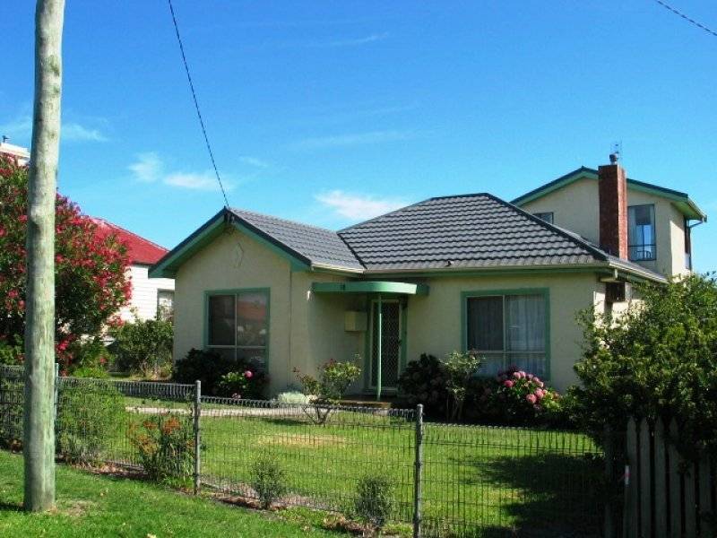 18 Ziegler Parade, Allansford VIC 3277