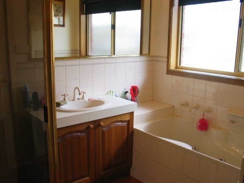 20 Carramar Crescent, Warrnambool VIC 3280