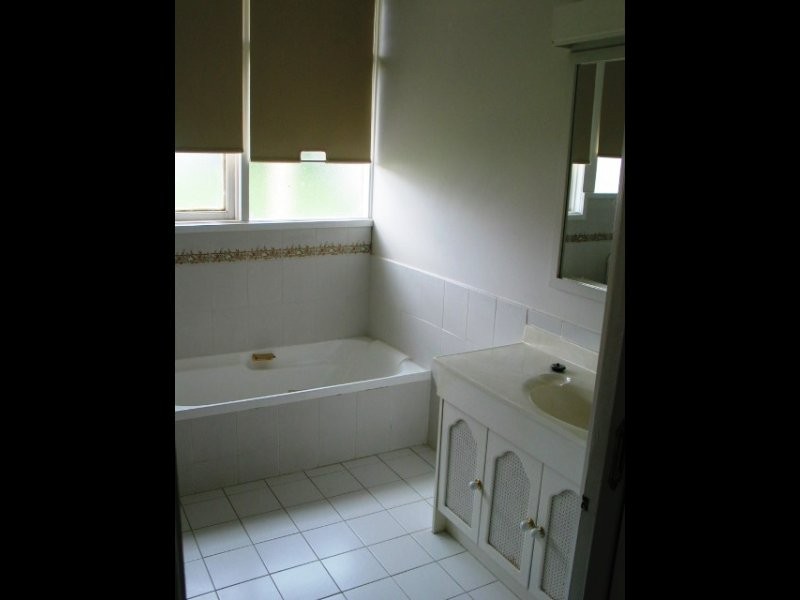 13 Boorook Street, Mortlake VIC 3272